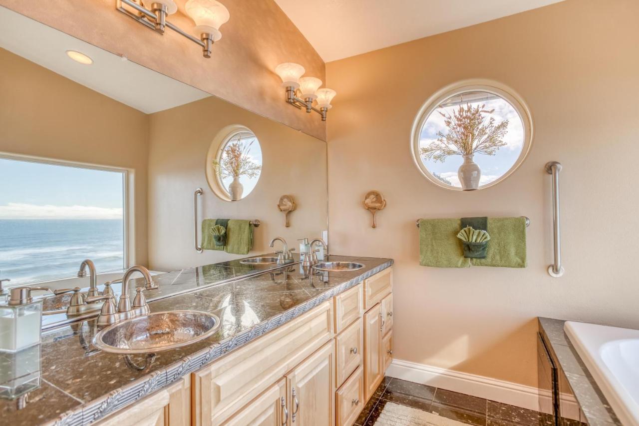 Colby'S Run Villa Newport Exterior photo