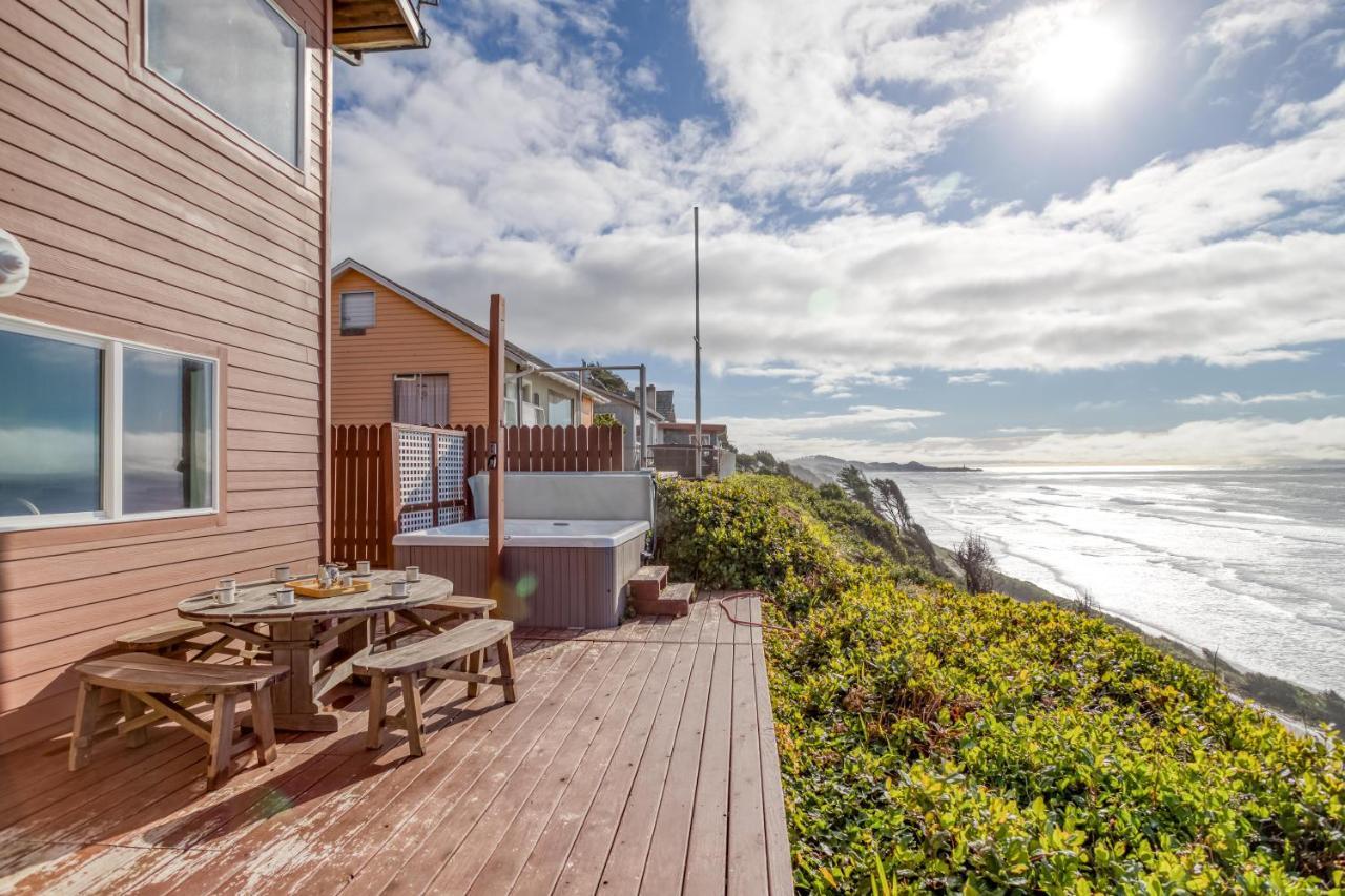 Colby'S Run Villa Newport Exterior photo