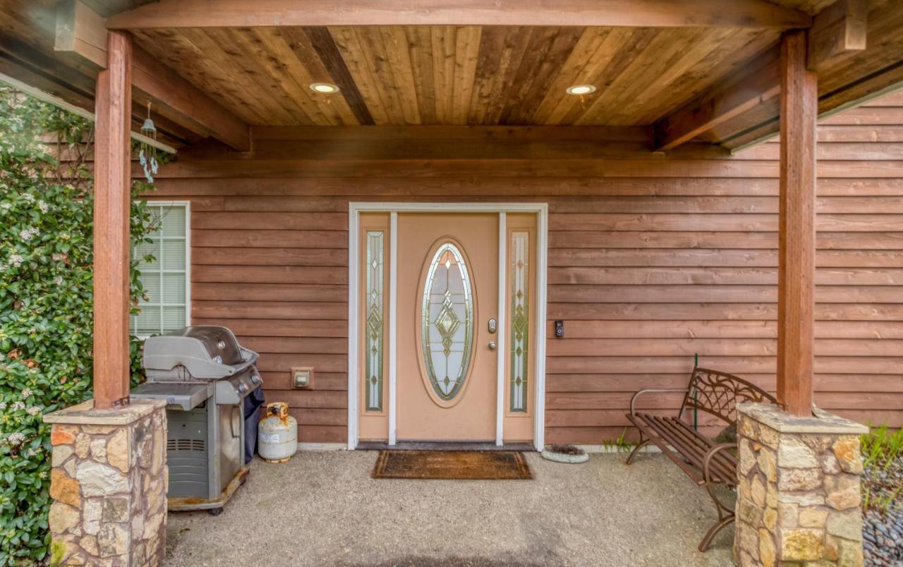 Colby'S Run Villa Newport Exterior photo